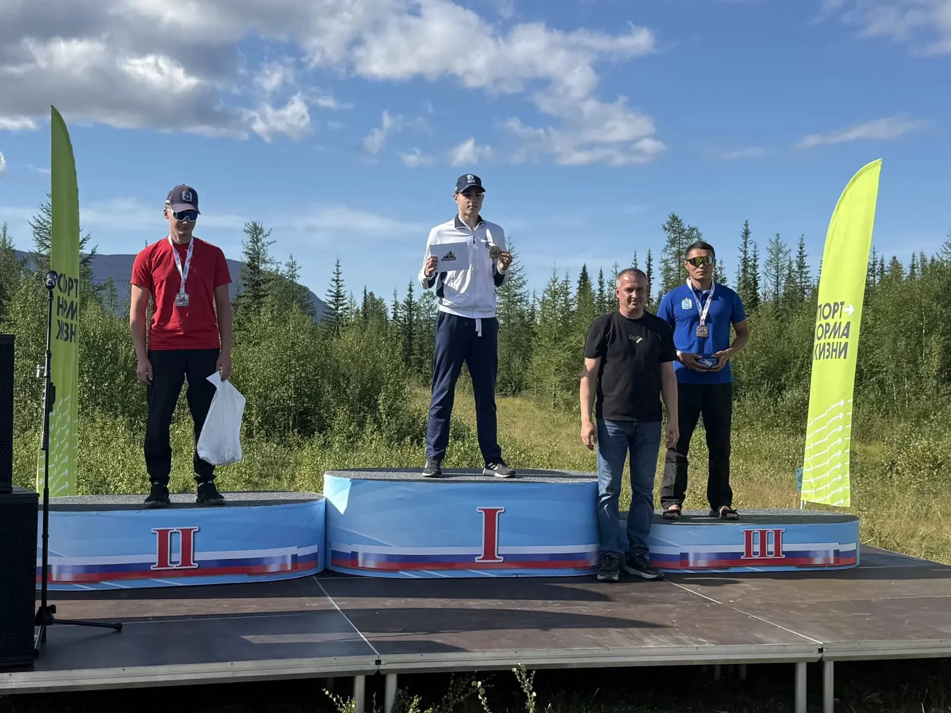 Награждение победителей в категории любители - https://max.ru/yamal_sport_official/AZ91OwcvWJ0