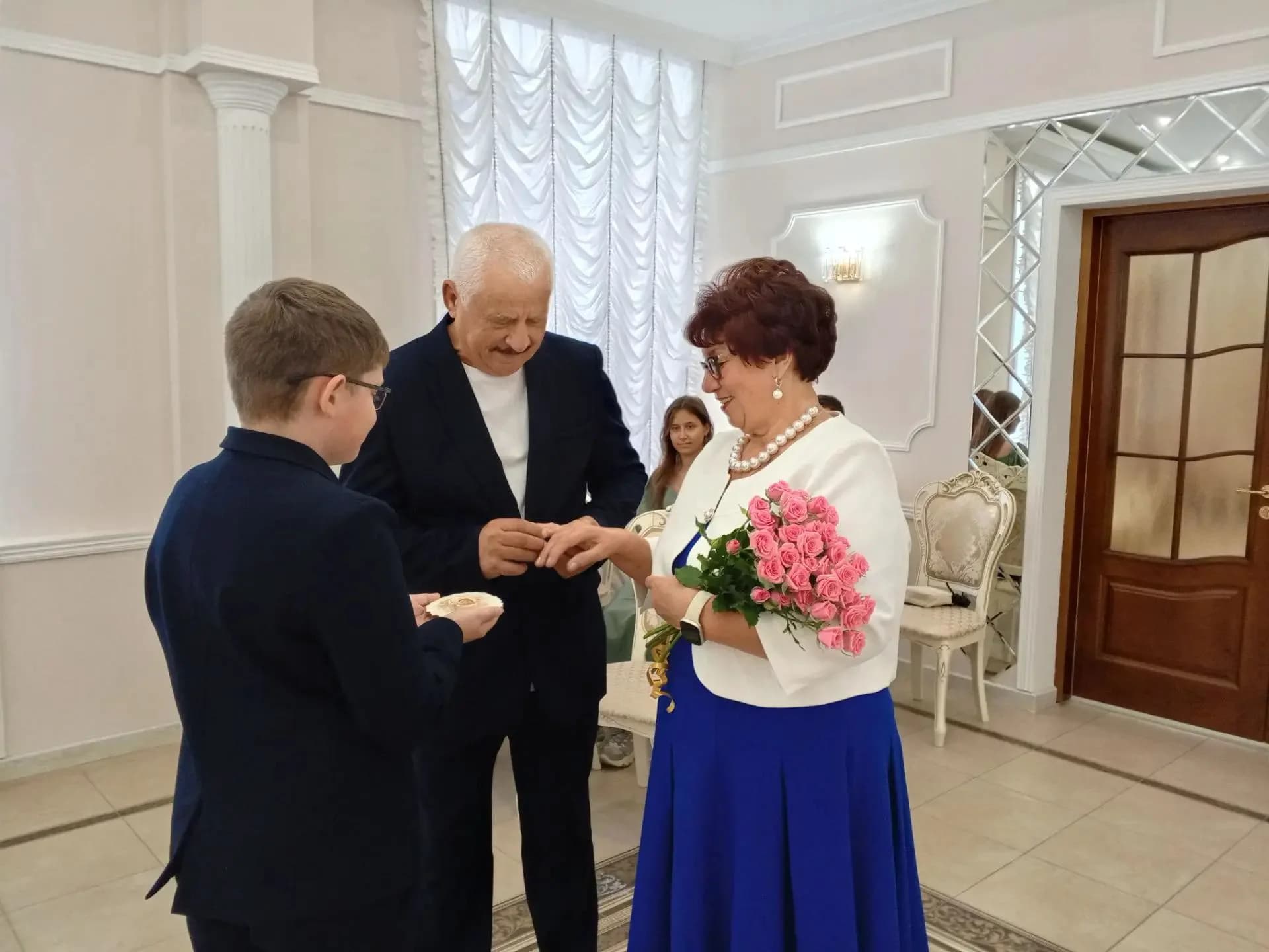 Семья Егоровых на золотой свадьбе