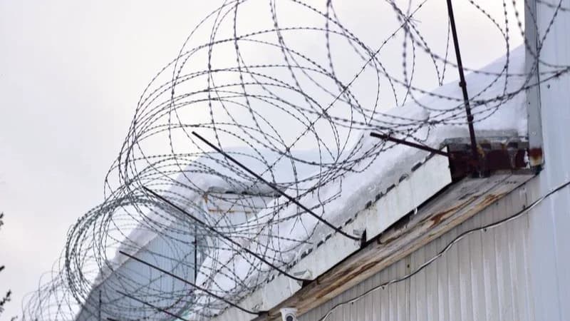 В Приуральском районе мигрант отправился в колонию за поножовщину с коллегой