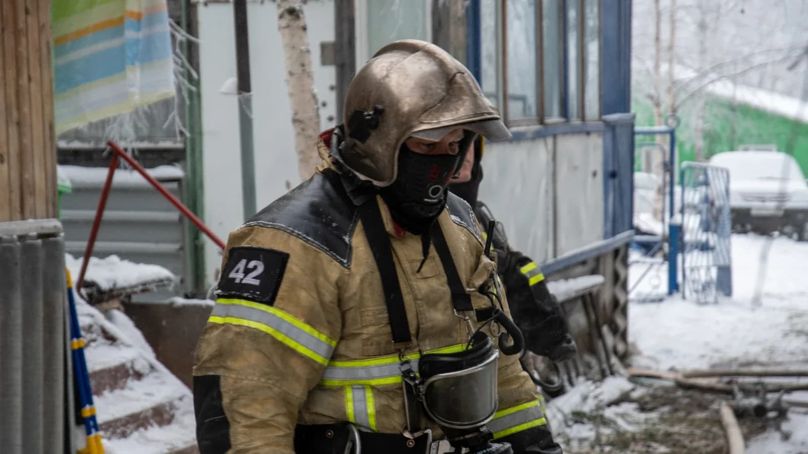 В Лабытнанги число пострадавших при пожаре выросло до трех
