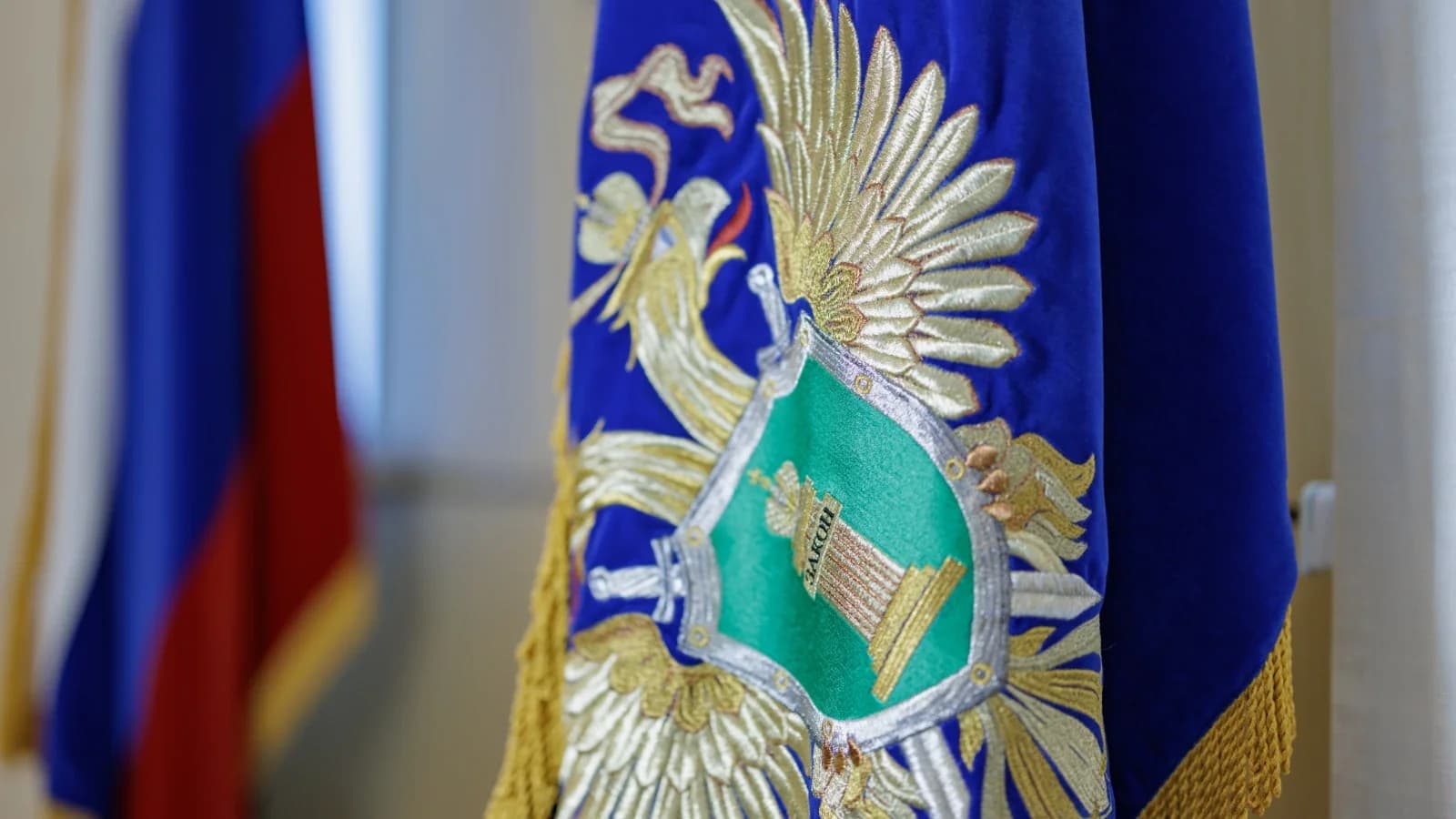 В Лабытнанги силовики выявили 14 нарушителей миграционного законодательства