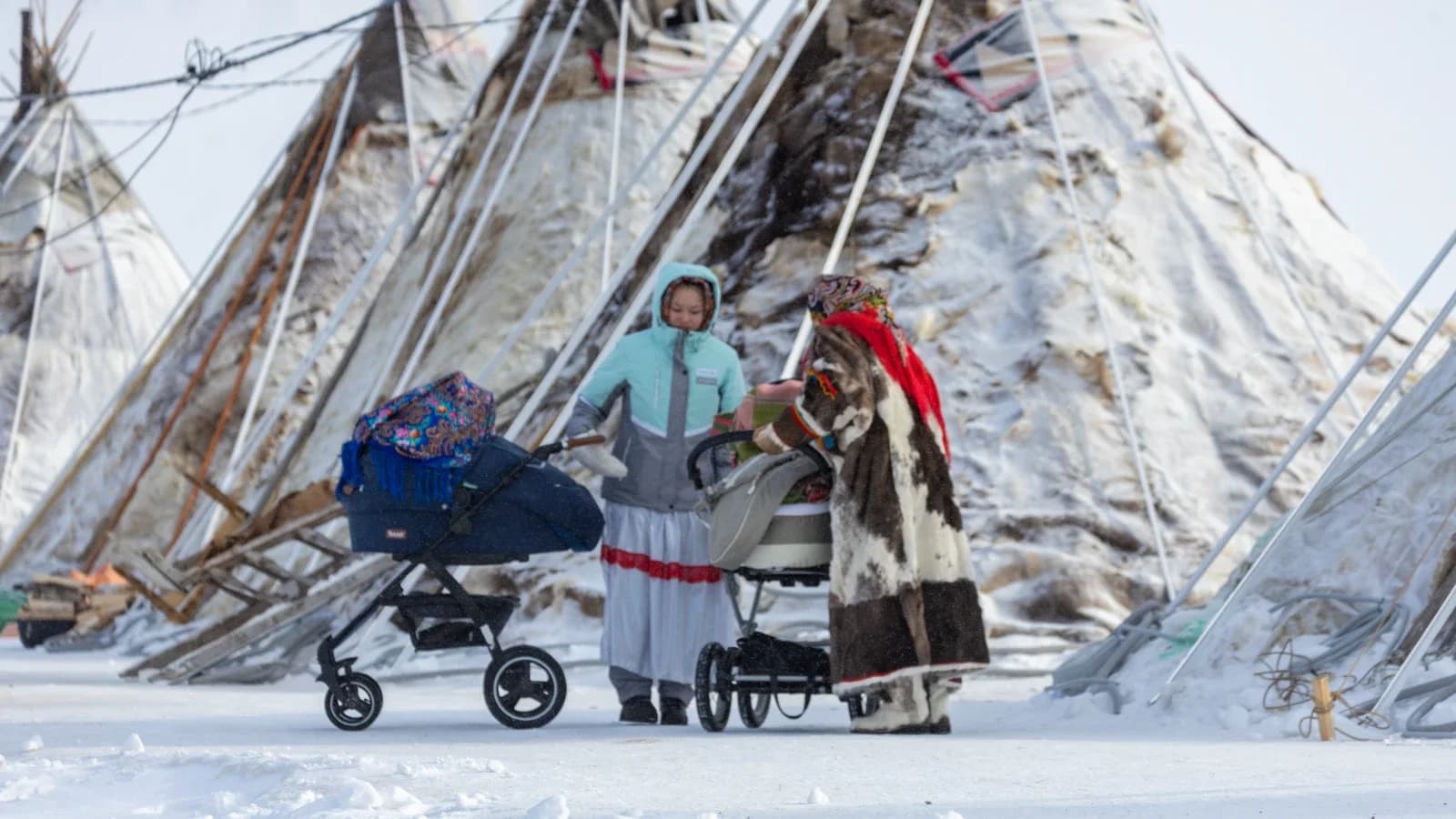 Сертификаты на чумовой капитал получили четыре семьи Приуральского района