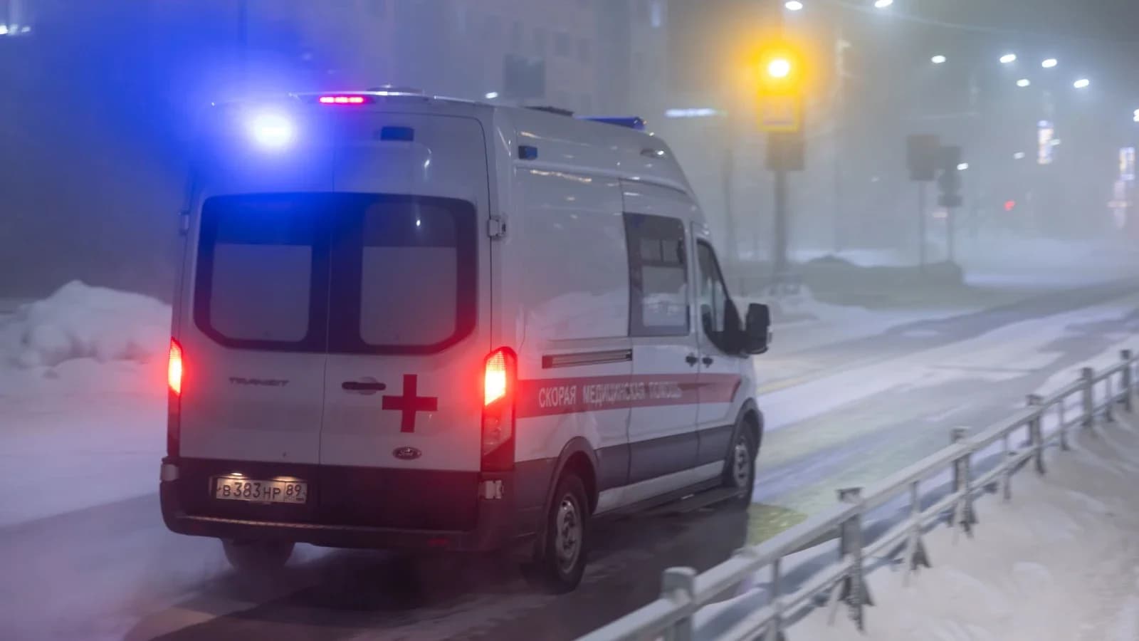 Оскорбила врачей скорой помощи: жительница Лабытнанги наказана рублем