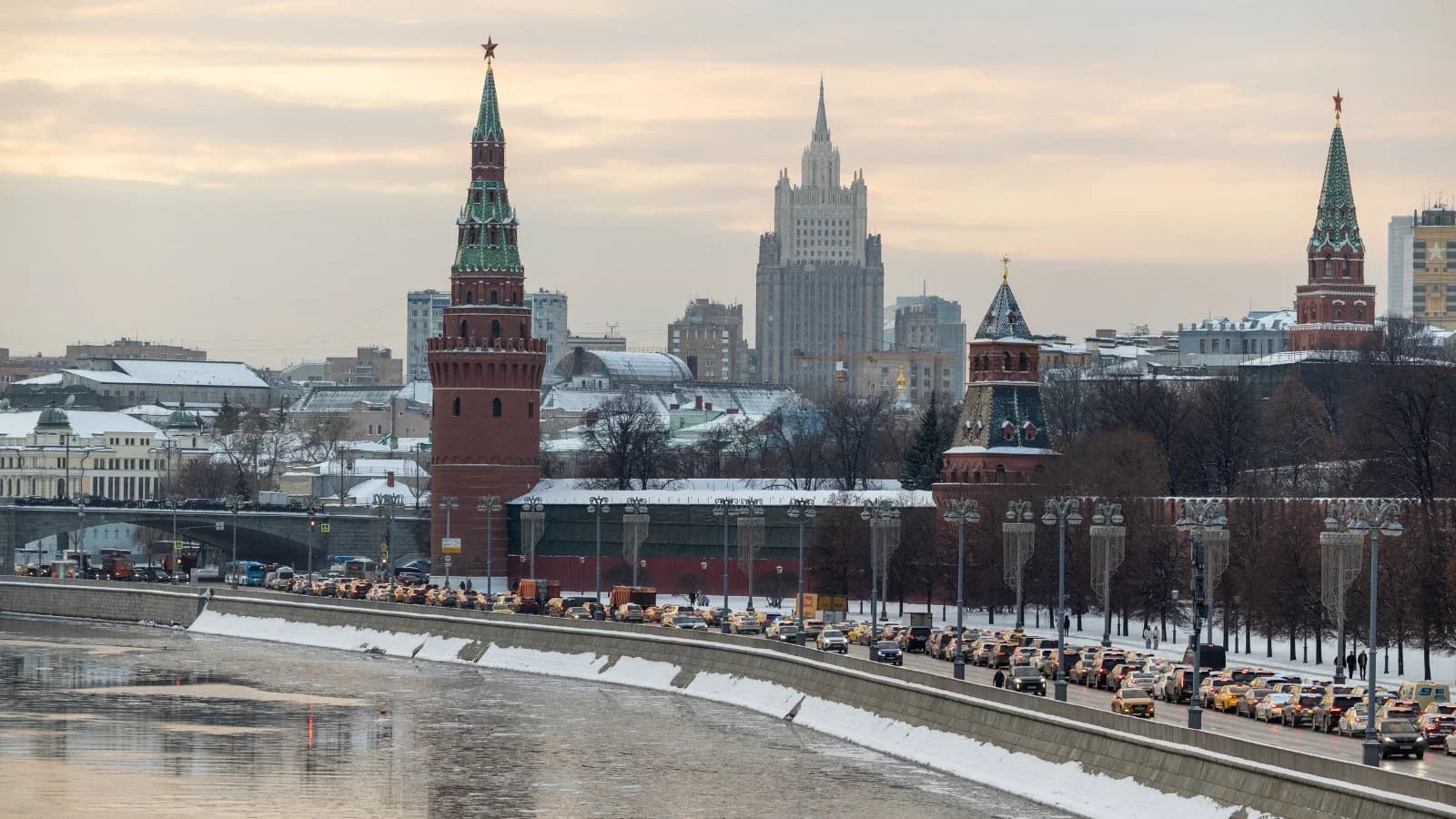 Приуральские школьники из числа КМНС побывали в московских вузах