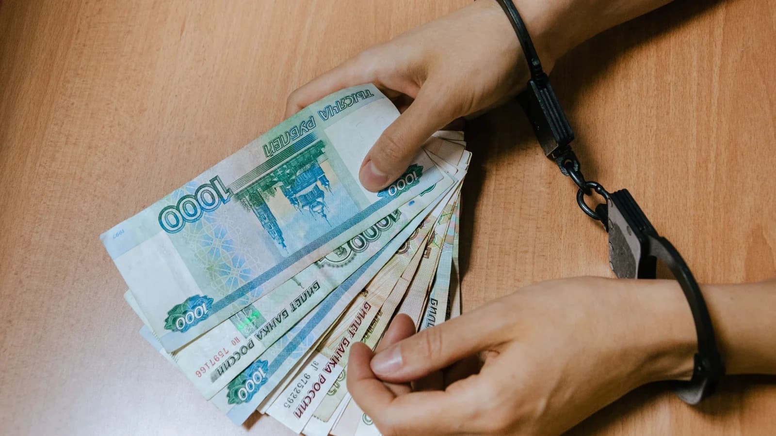 Пьяная выходка дорого обошлась жительнице Лабытнанги