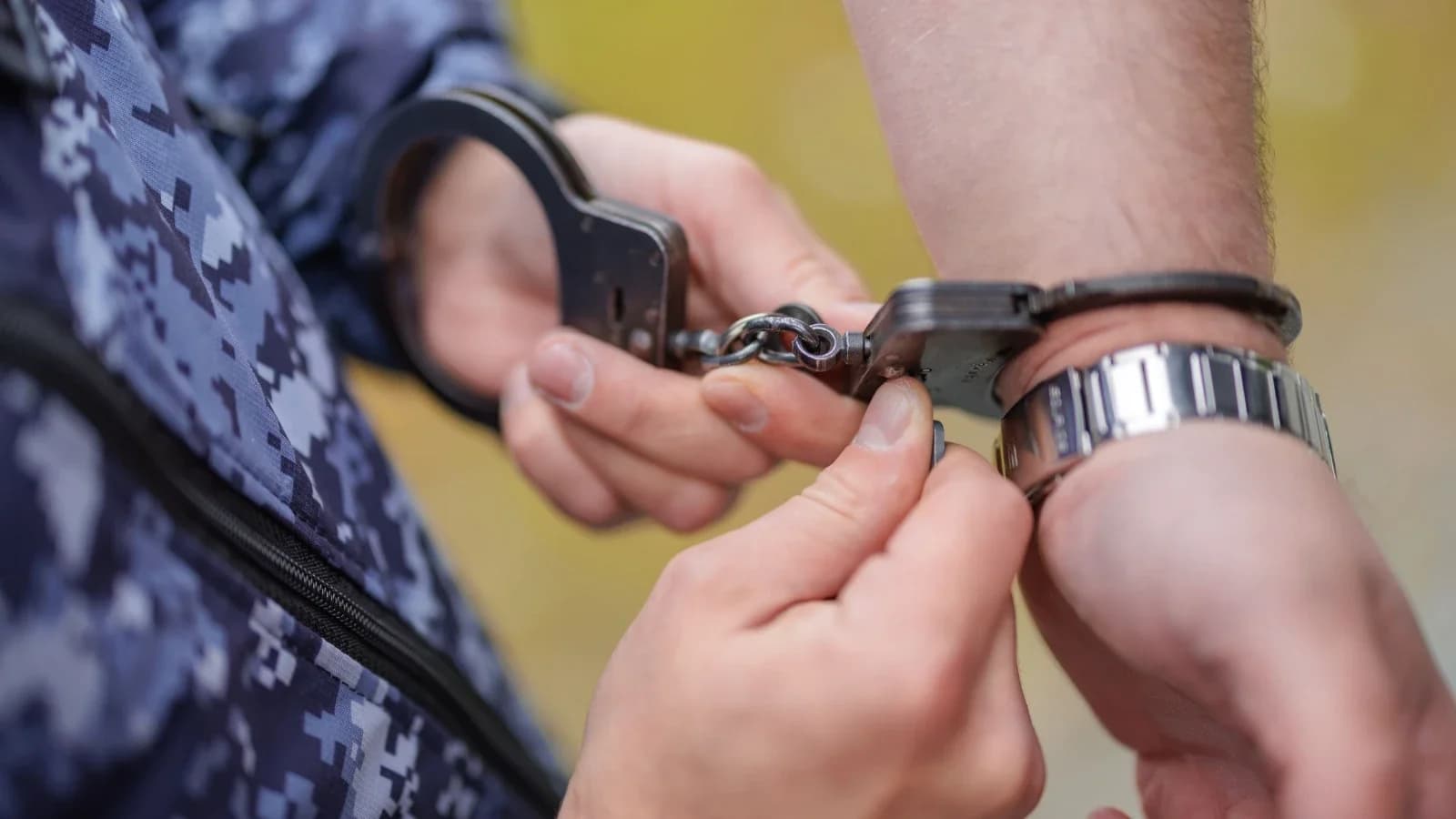В Лабытнанги завершили расследование дела о смерти пенсионерки от рук сына